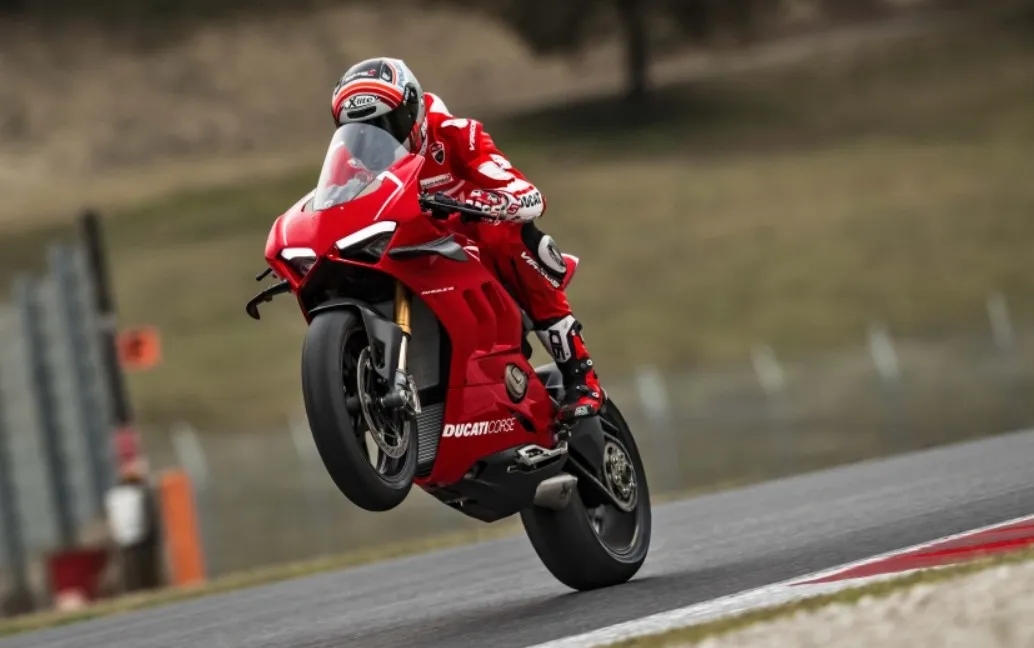 Как подготовить Ducati к гонкам?